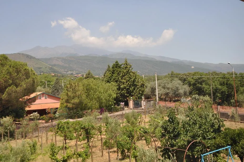 Villa Carolea Acireale 3*,